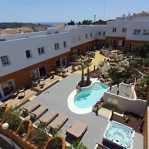 https://vista-roses-mar-villas-batik.topcostabravahotels.com